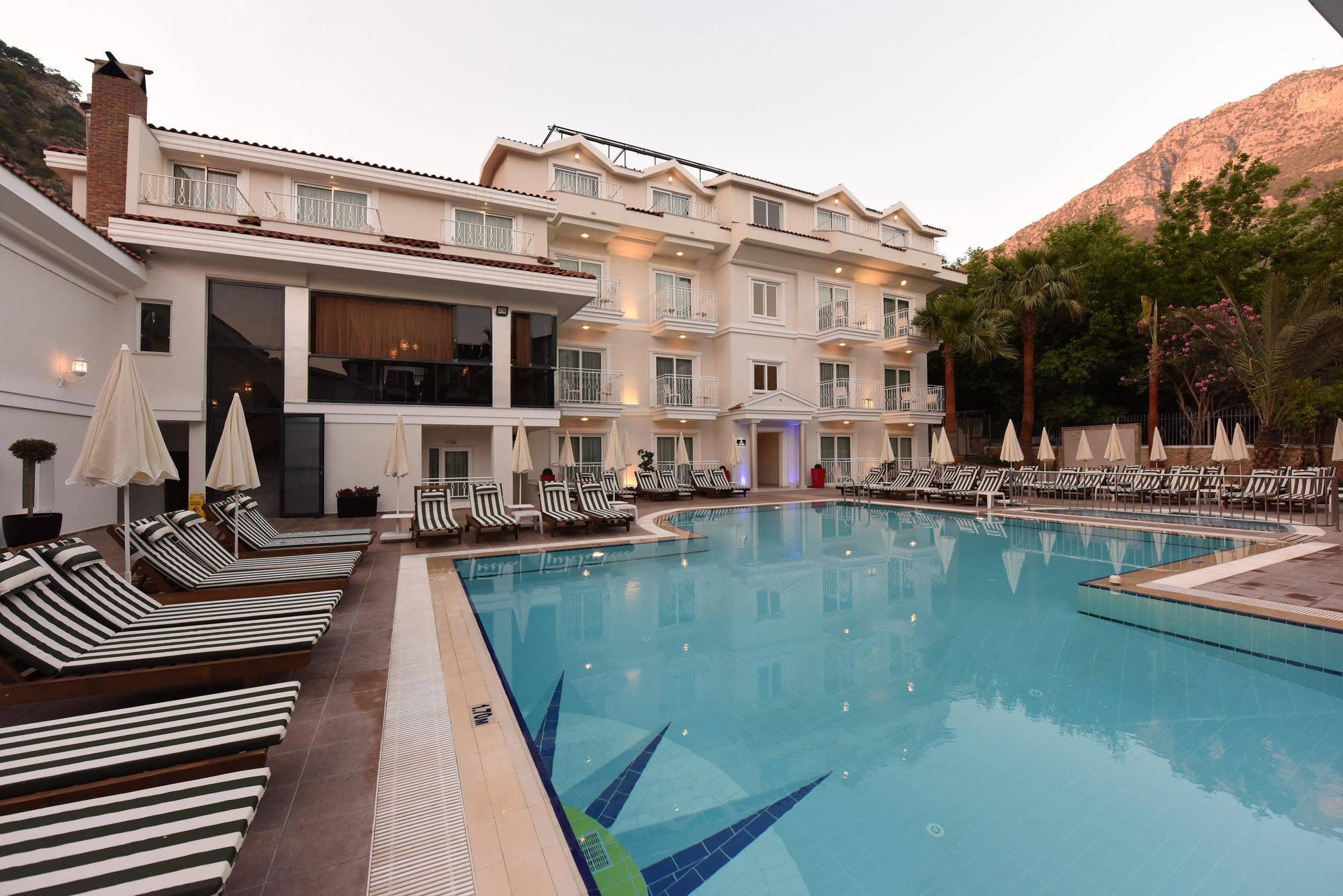 Montebello Deluxe Hotel Oludeniz Exterior foto