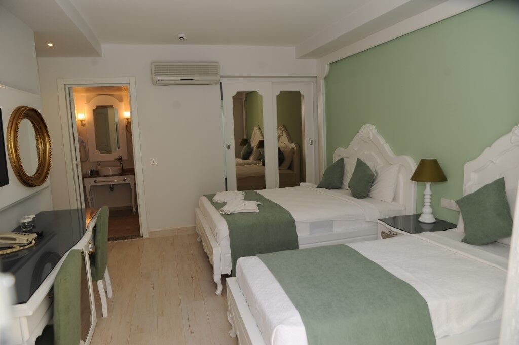 Montebello Deluxe Hotel Oludeniz Exterior foto